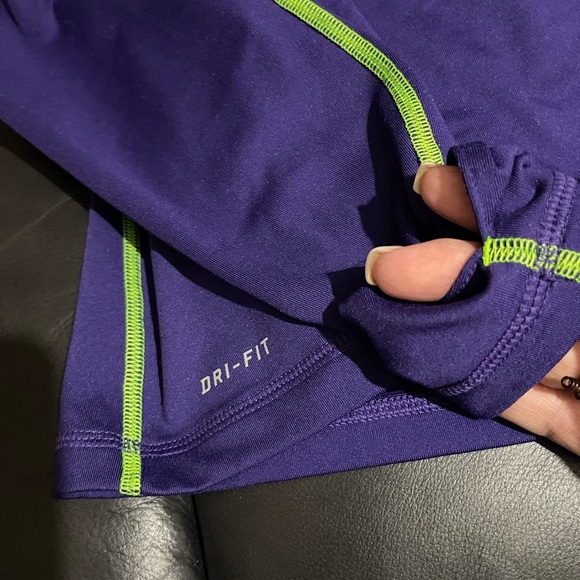 New, Nike Purple and Green Long Sleeve Athletic Top Jacket - Picture 7 of 11